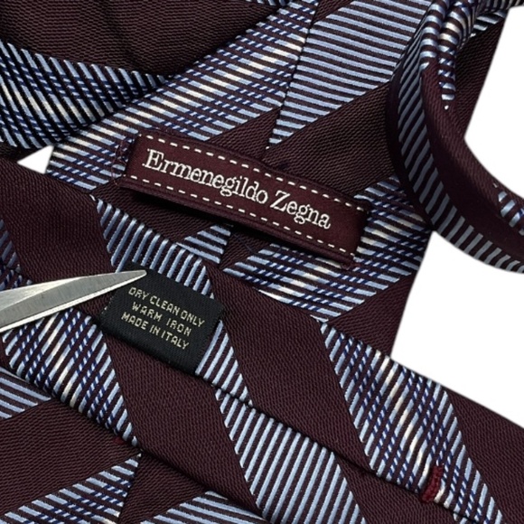 ERMENEGILDO ZEGNA COUTURE Burgundy/Blue Striped Silk LUXURY Tie ITALY - Picture 4 of 5